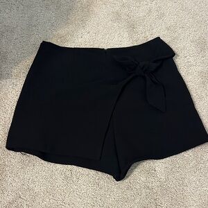 She + Sky Black Bow Detail Skorts